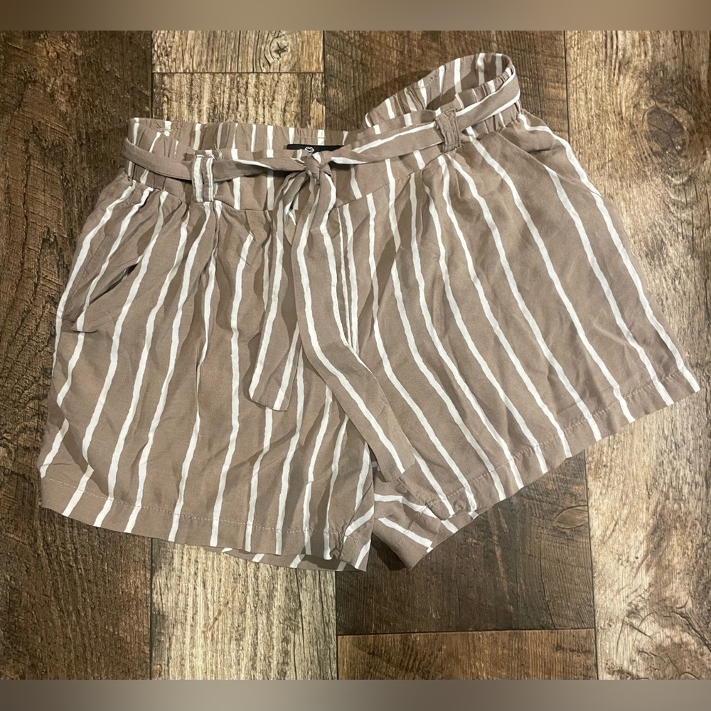 High Waist Brown and White Striped Shorts with Elastic Waistband